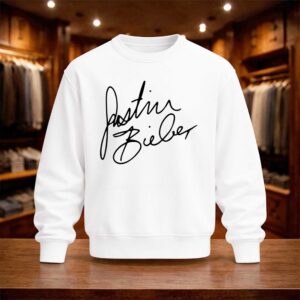 Billie Eilish Wearing Justin Bieber Shirt (4)